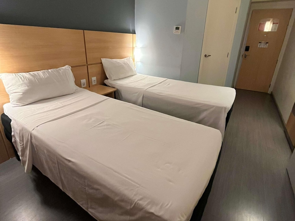 Ibis Catalao 17/62
