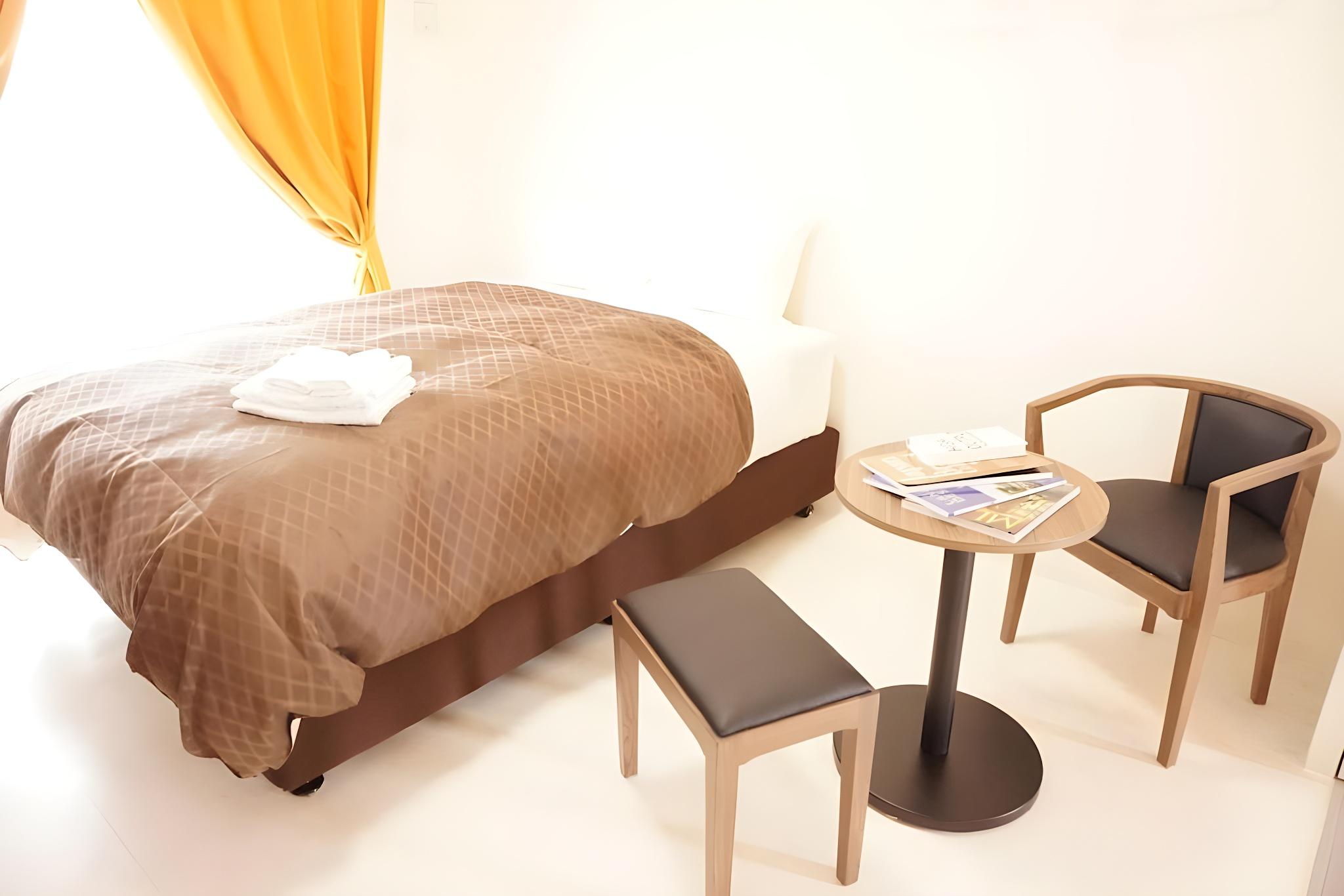 Deluxe, Double Bed