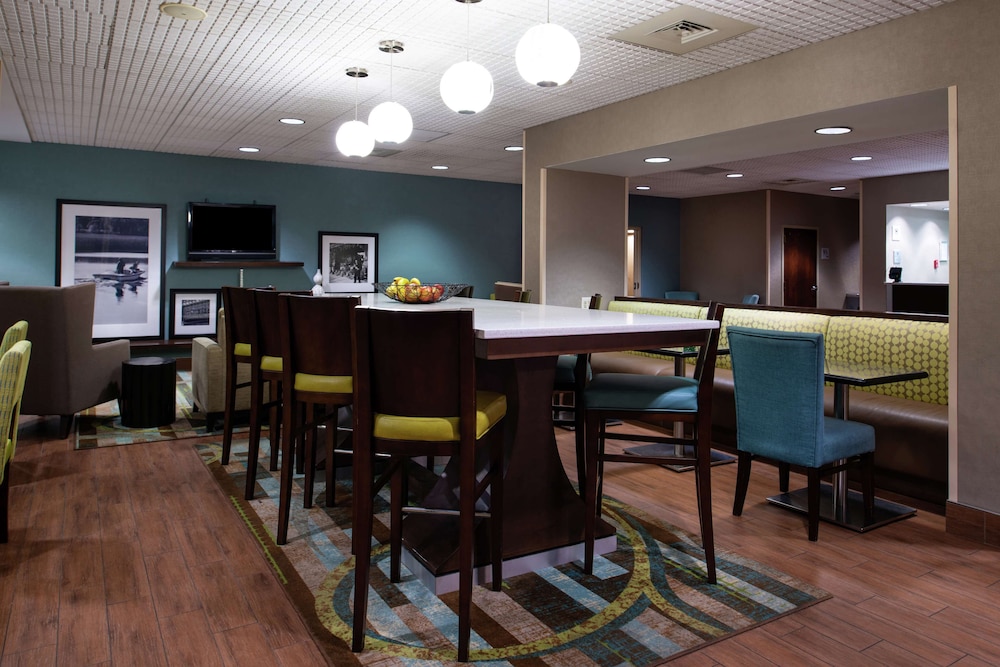 Hampton Inn Florence Midtown 31/45