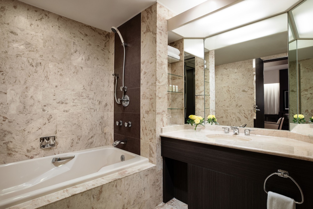 Courtyard By Marriott Tokyo Ginza Hotel 19/37