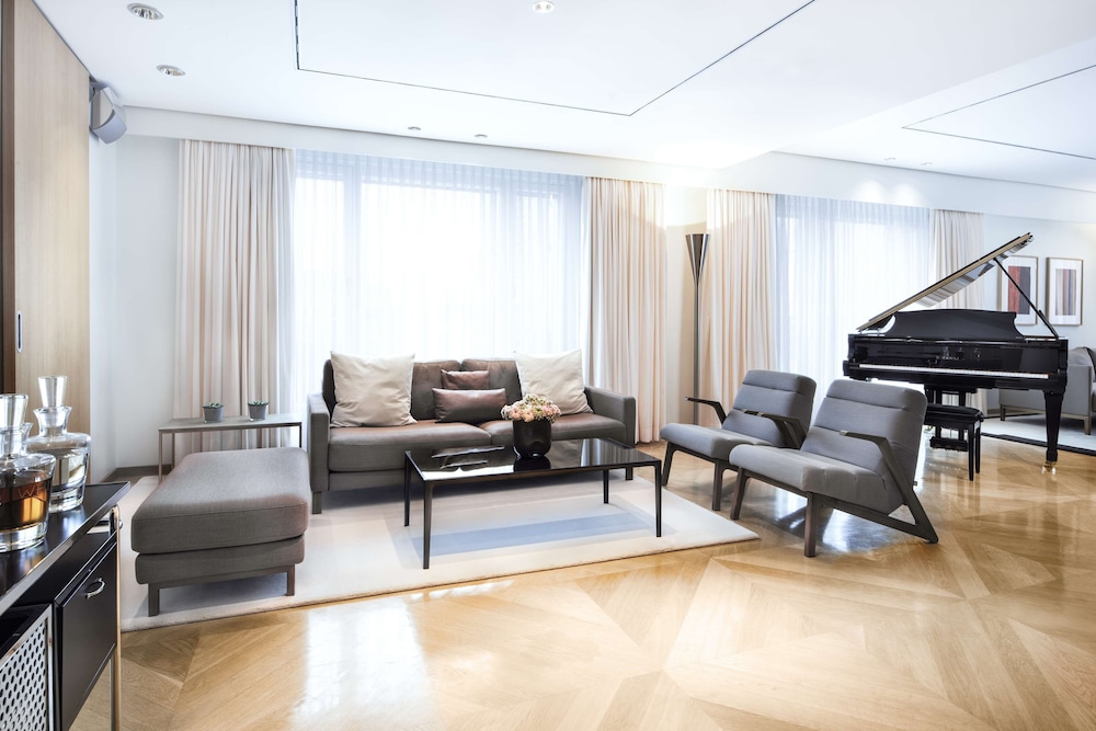 GRAND HYATT BERLIN 47/80