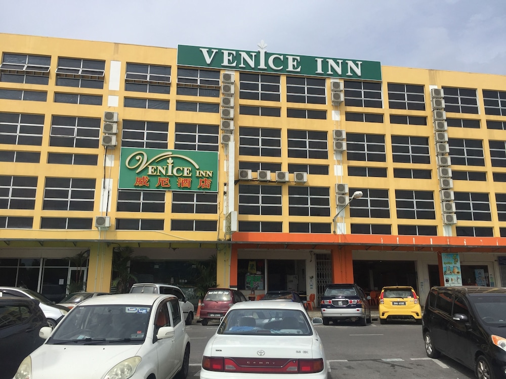 Venice Inn 2/25