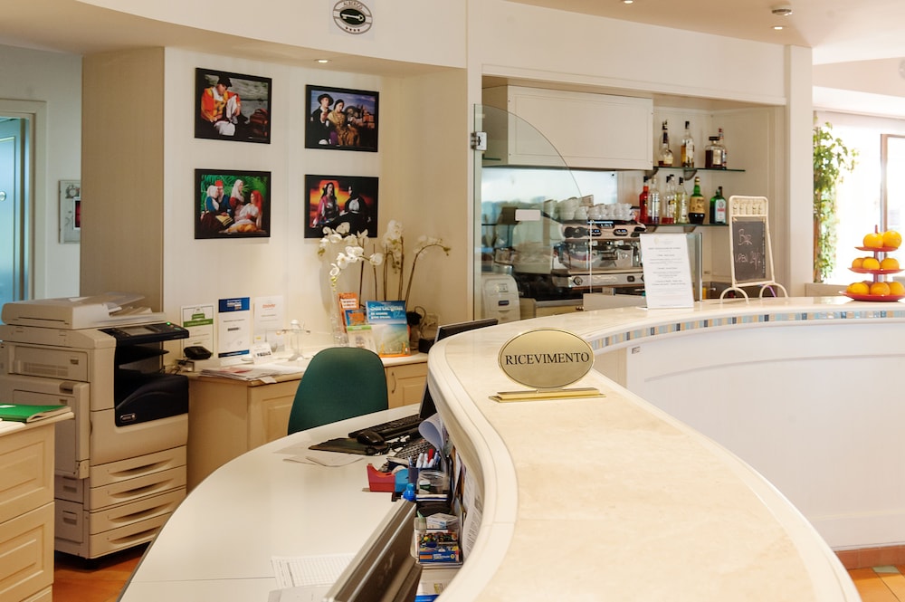 Hotel Santa Gilla 53/66