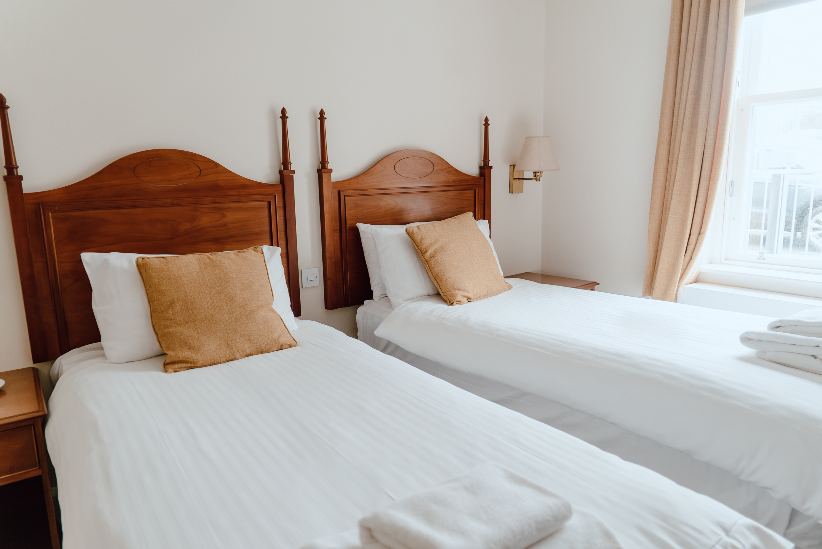 Room, Twin Beds