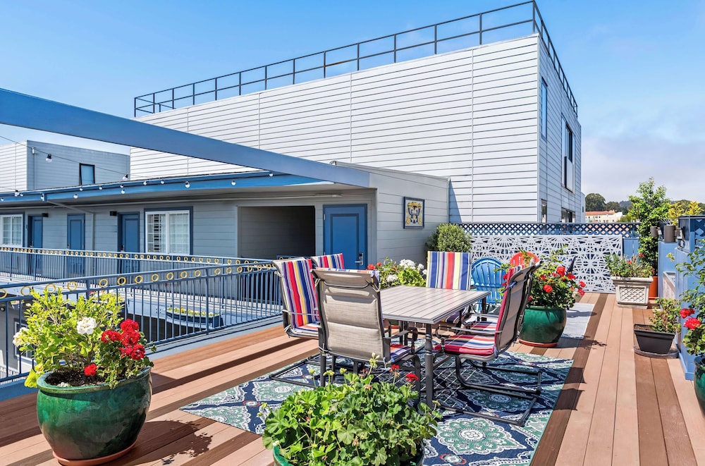 Signature Inn San Francisco Marina District 26/37