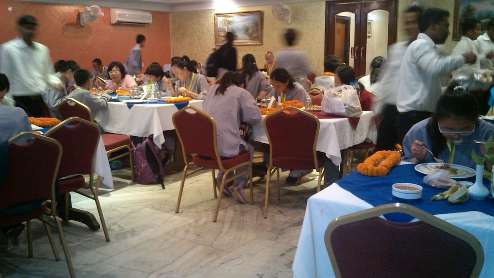Hotel Taj Darbar 30/45