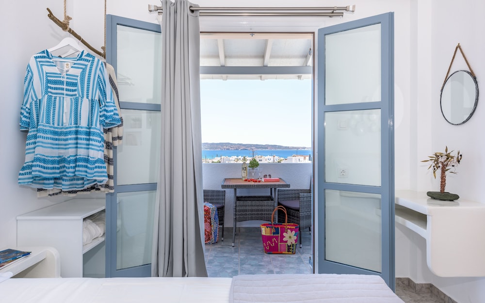 Elea Milos (ex Antonis Rooms) 21/45