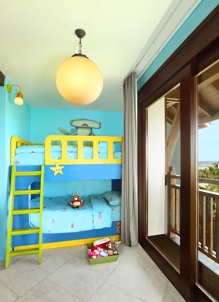 HOLIDAY INN RESORT BALI BENOA 43/79