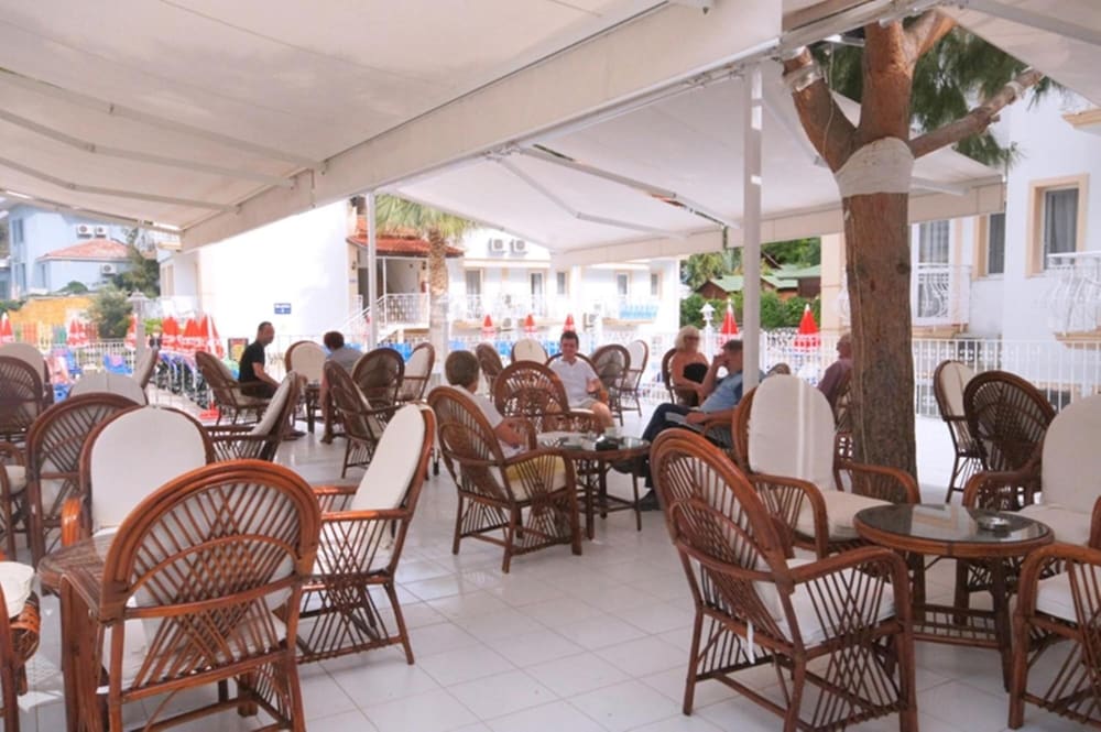 Karbel Beach Hotel 21/40