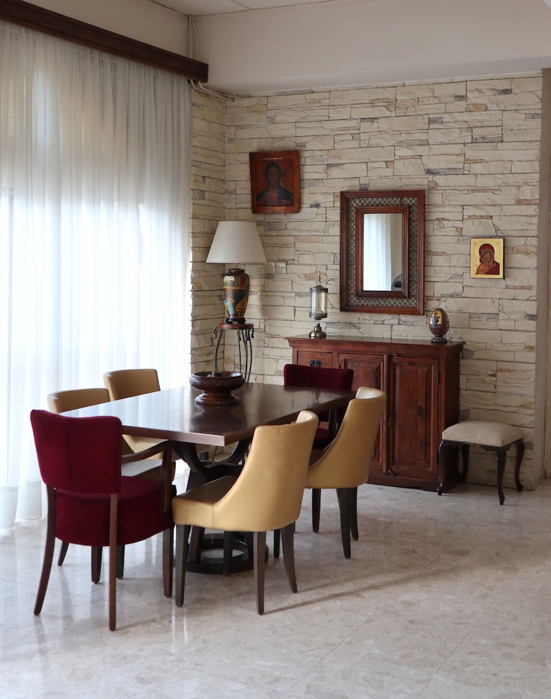 Layiotis Hotel Apartments 20/23