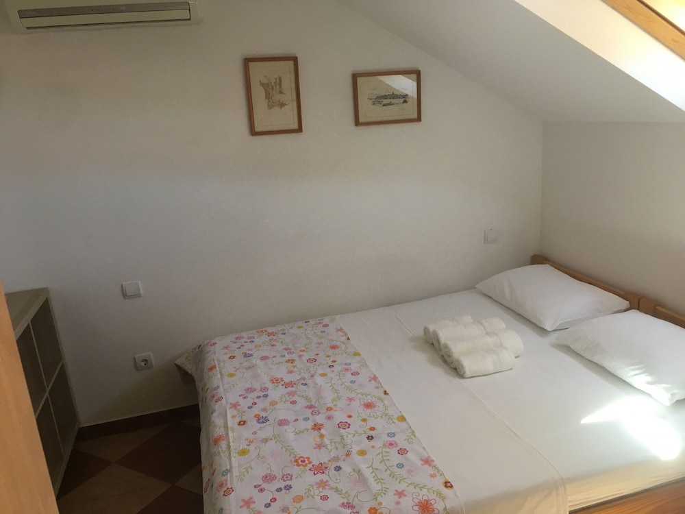 Apartments And Rooms Katija Egon 7/50