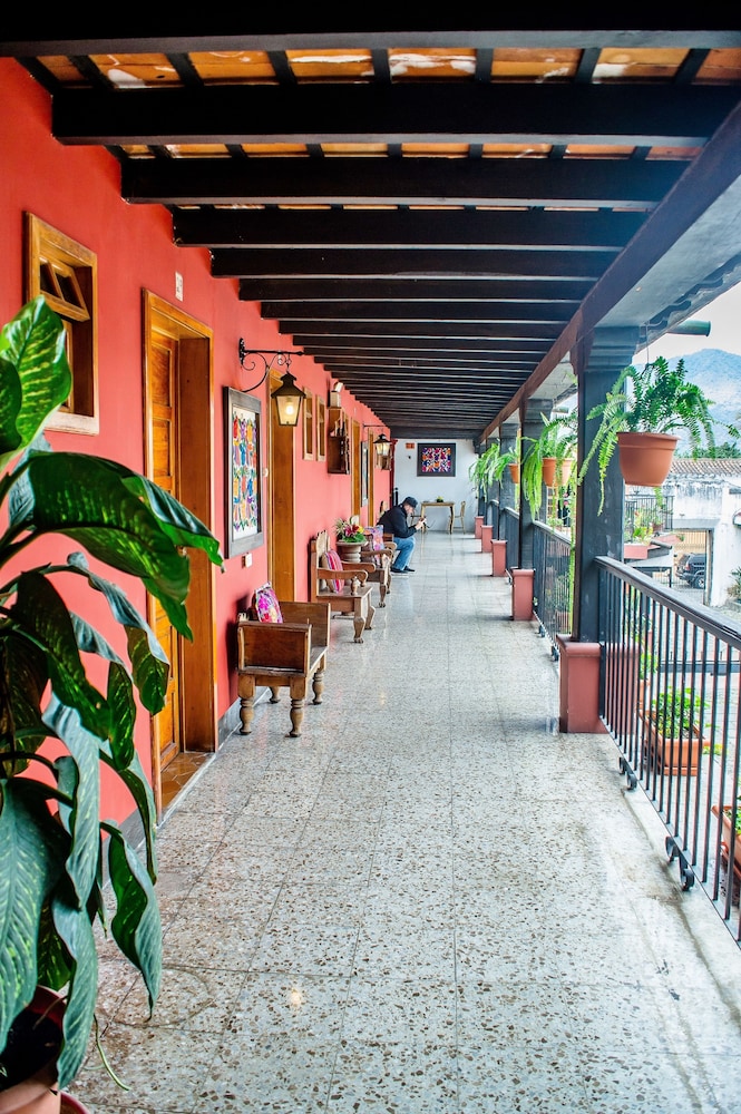 Hotel Panchoy 67/69