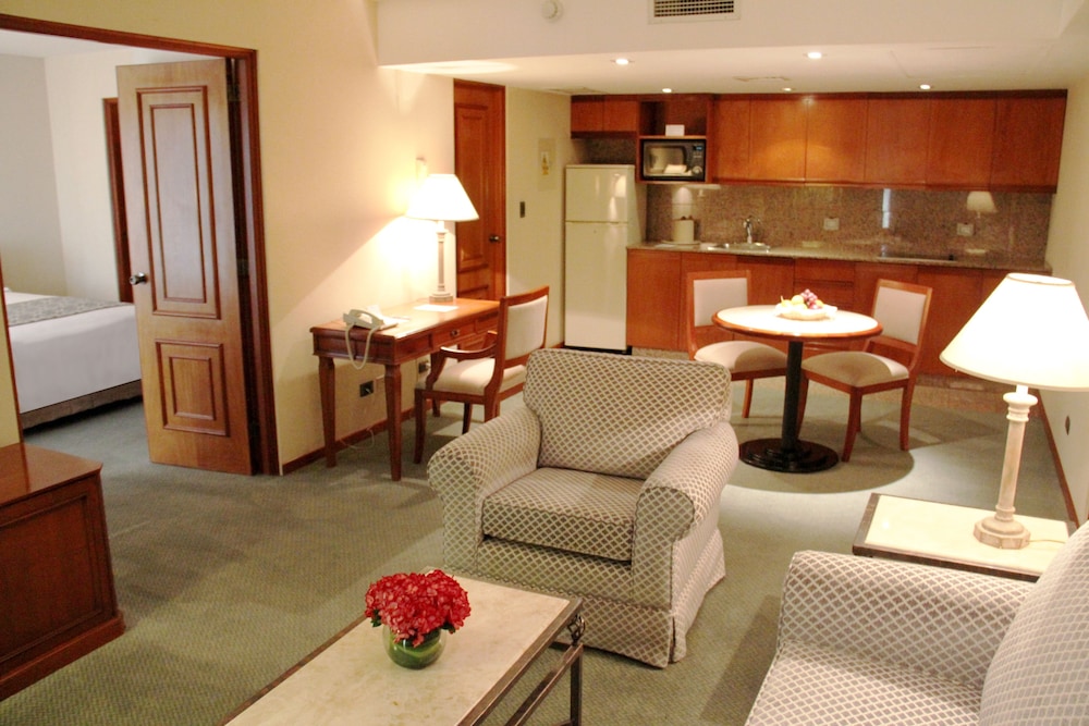 Los Tallanes Hotel Suites 46/70