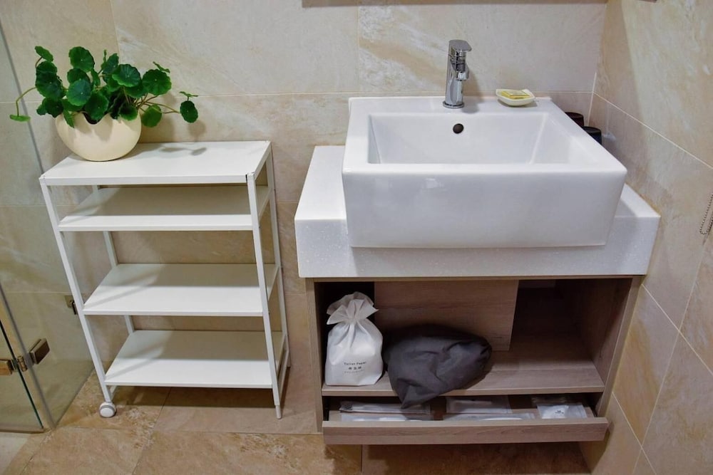 غرفة عائلية رباعية بسريرين كوين، Solis Hotel 5/8