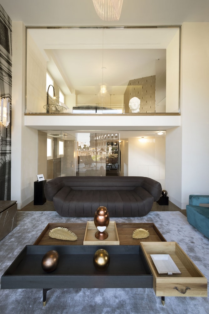 Palazzo Manfredi 6/76
