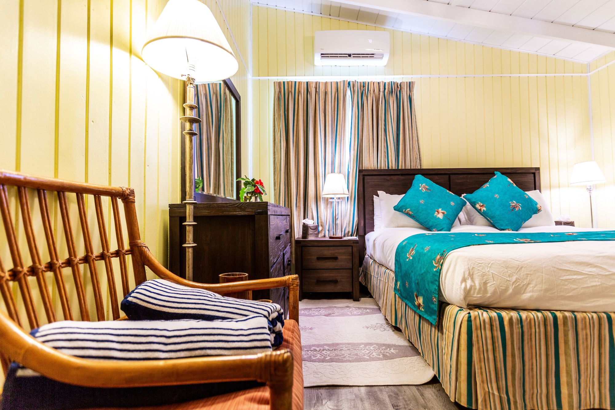 Tropical, Basic, Quadruple, 2 Queen Beds, Garden View