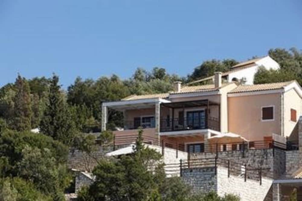 Anassa Mare Villas and Residences 8/59