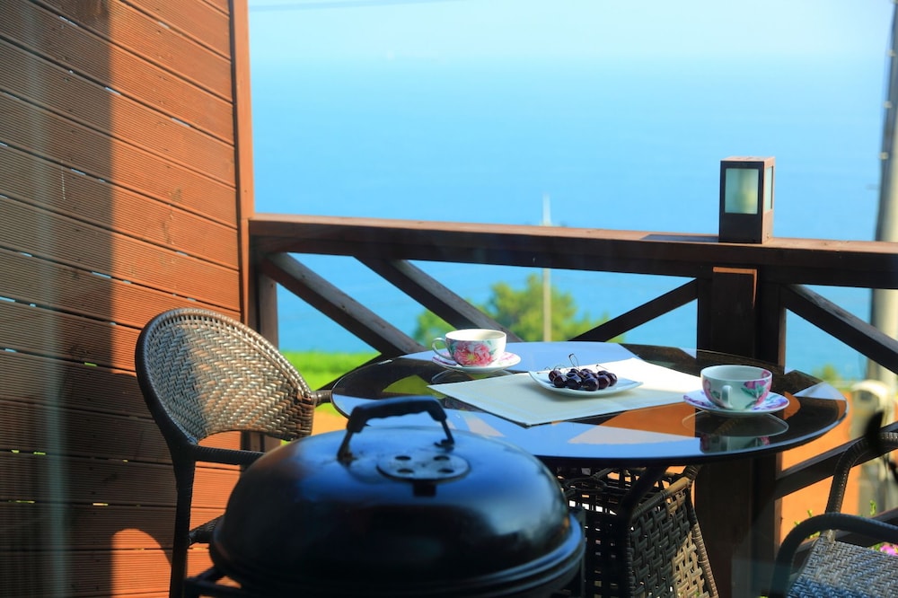 Healing View Pension 43/50
