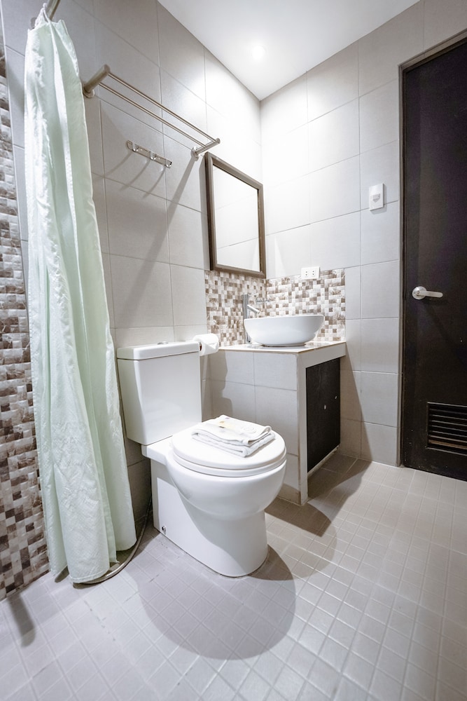 Emerald Boutique Hotel 55/55