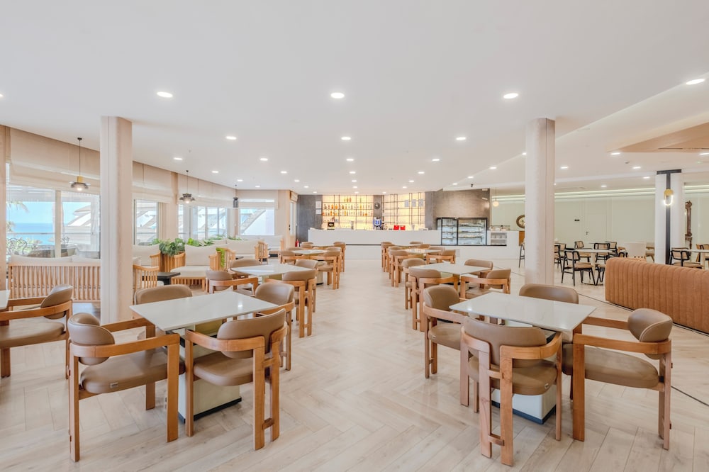 Hotel Iz Flower Side Beach 33/50