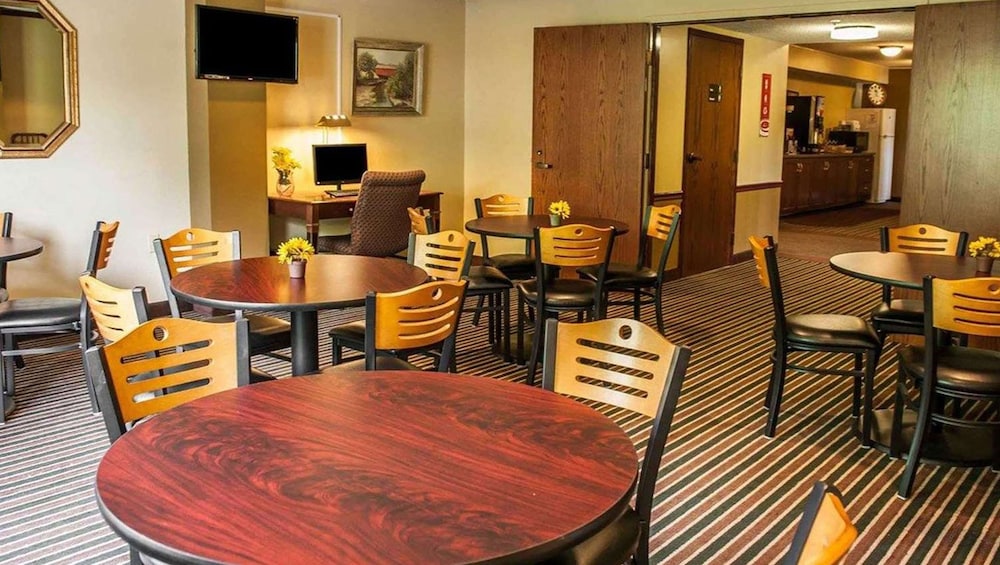 Econo Lodge Rockville 59/75