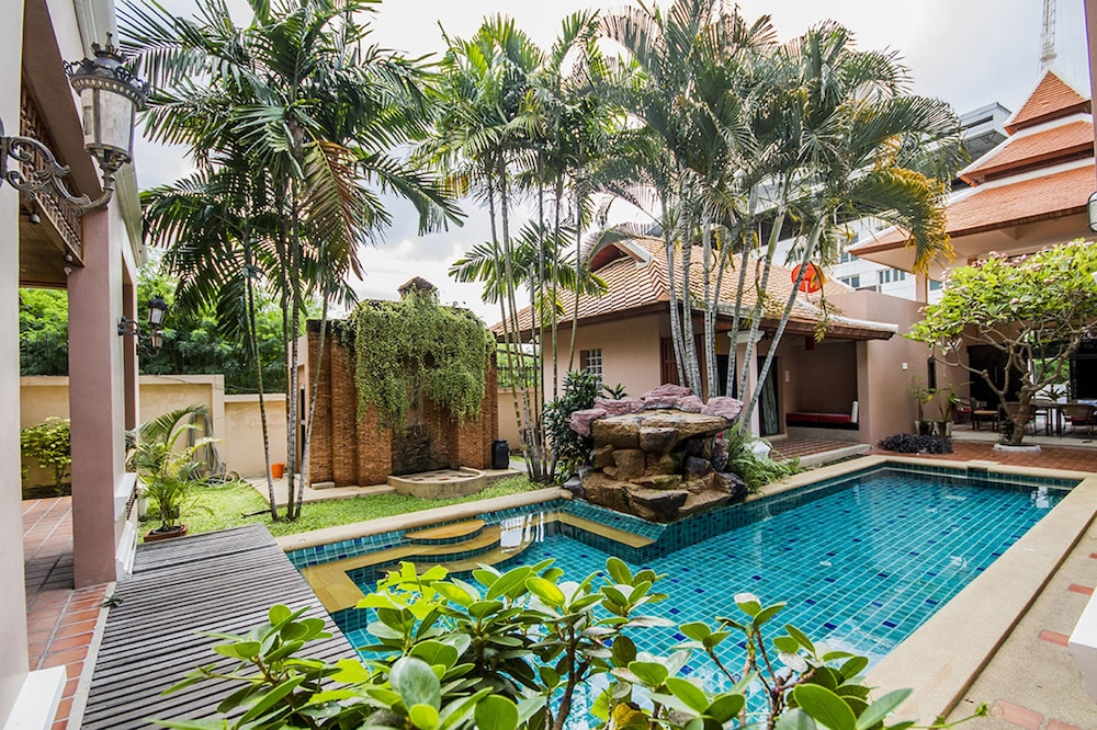 Pratamnak Villa 92/100