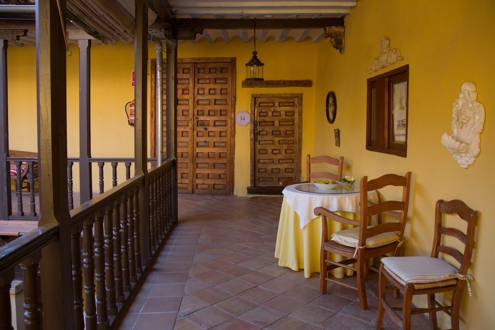 CASA PALACIO CONDE DE GARCINARRO 47/50