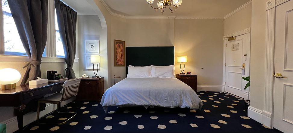 Room, King Bed