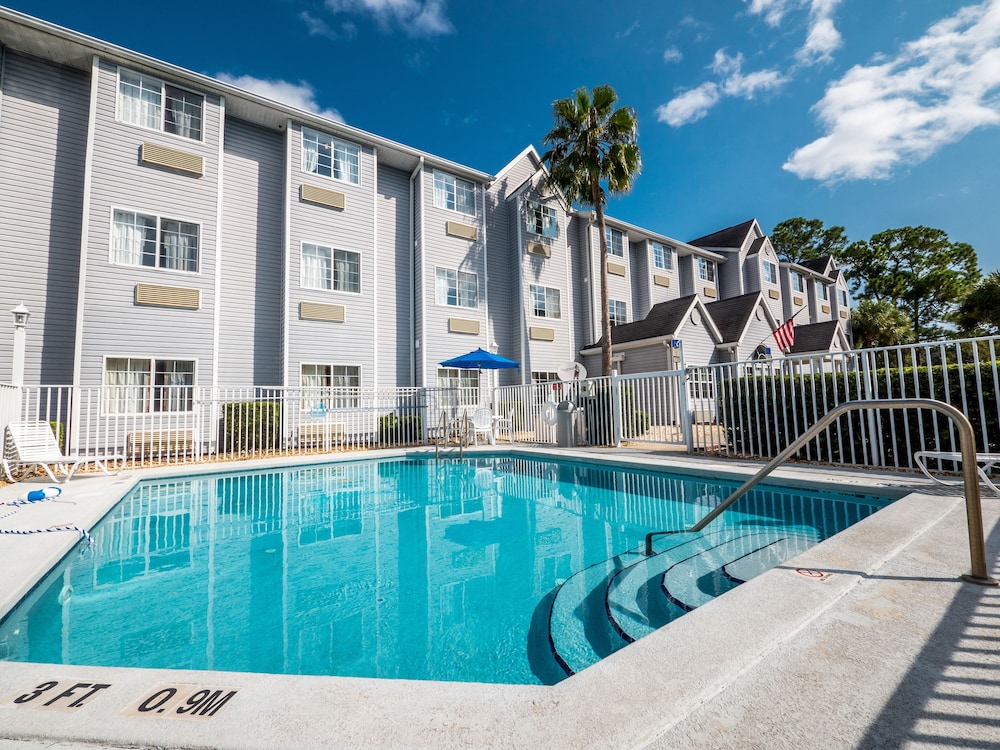 Microtel Inn & Suites by Wyndham Palm Coast I-95 5/29