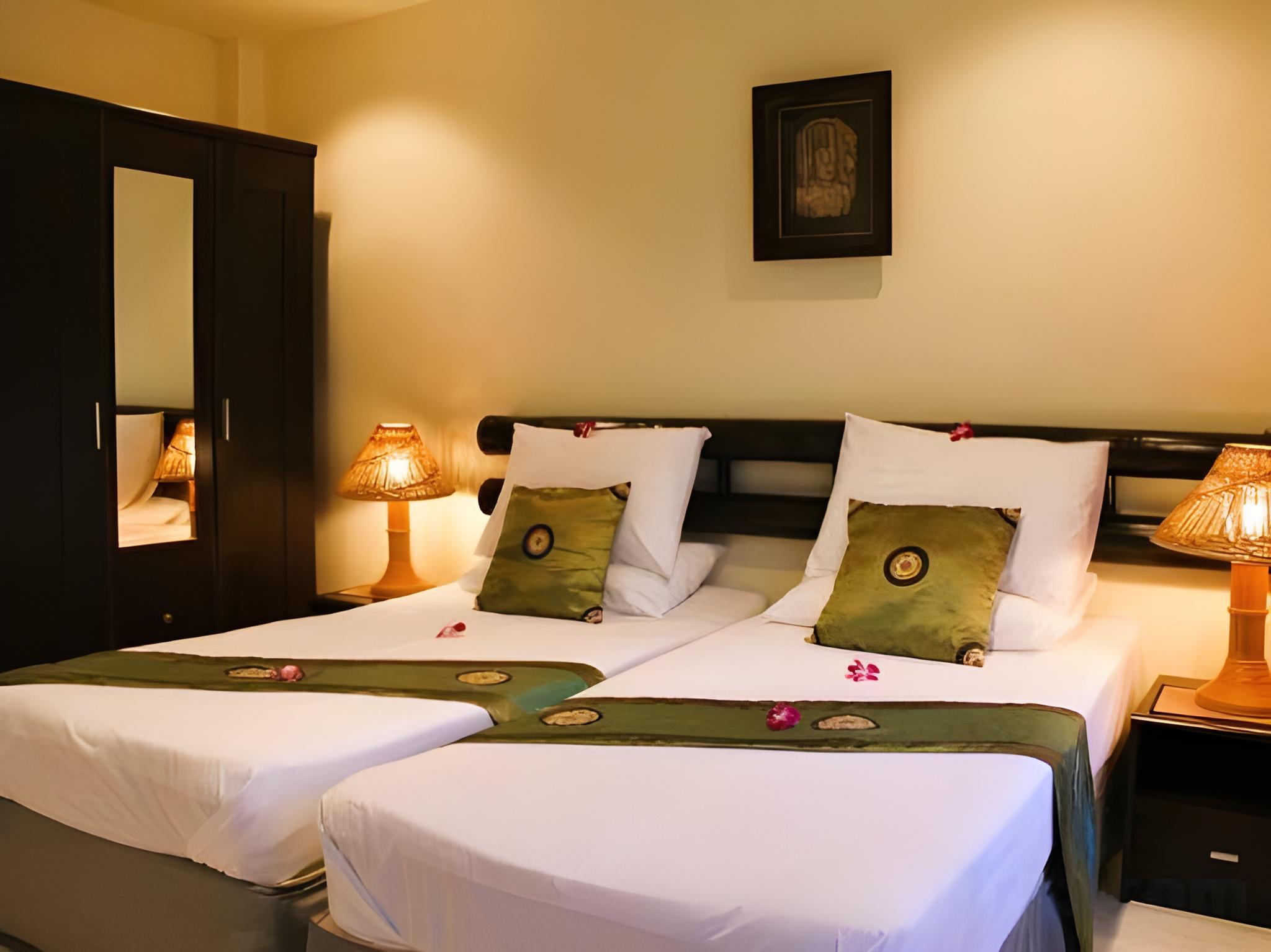 2 Bedrooms, Beach Side