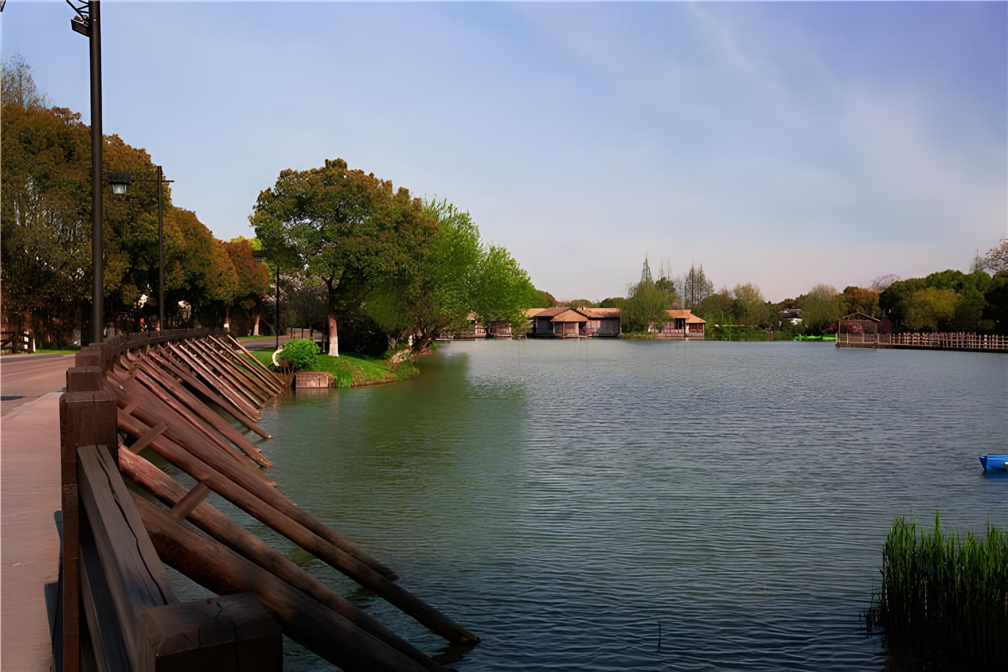 Dockside Boutique Hotel 57/69