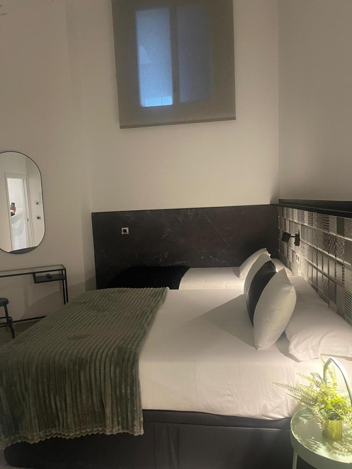 Hotel Riojano 50/57