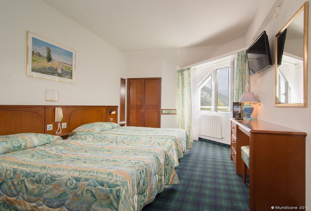 Hotel Christ Roi 16/64