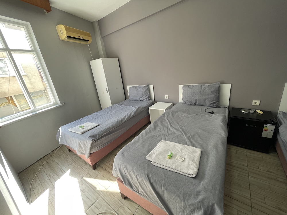 Ersoy Ak Pansiyon 4/50