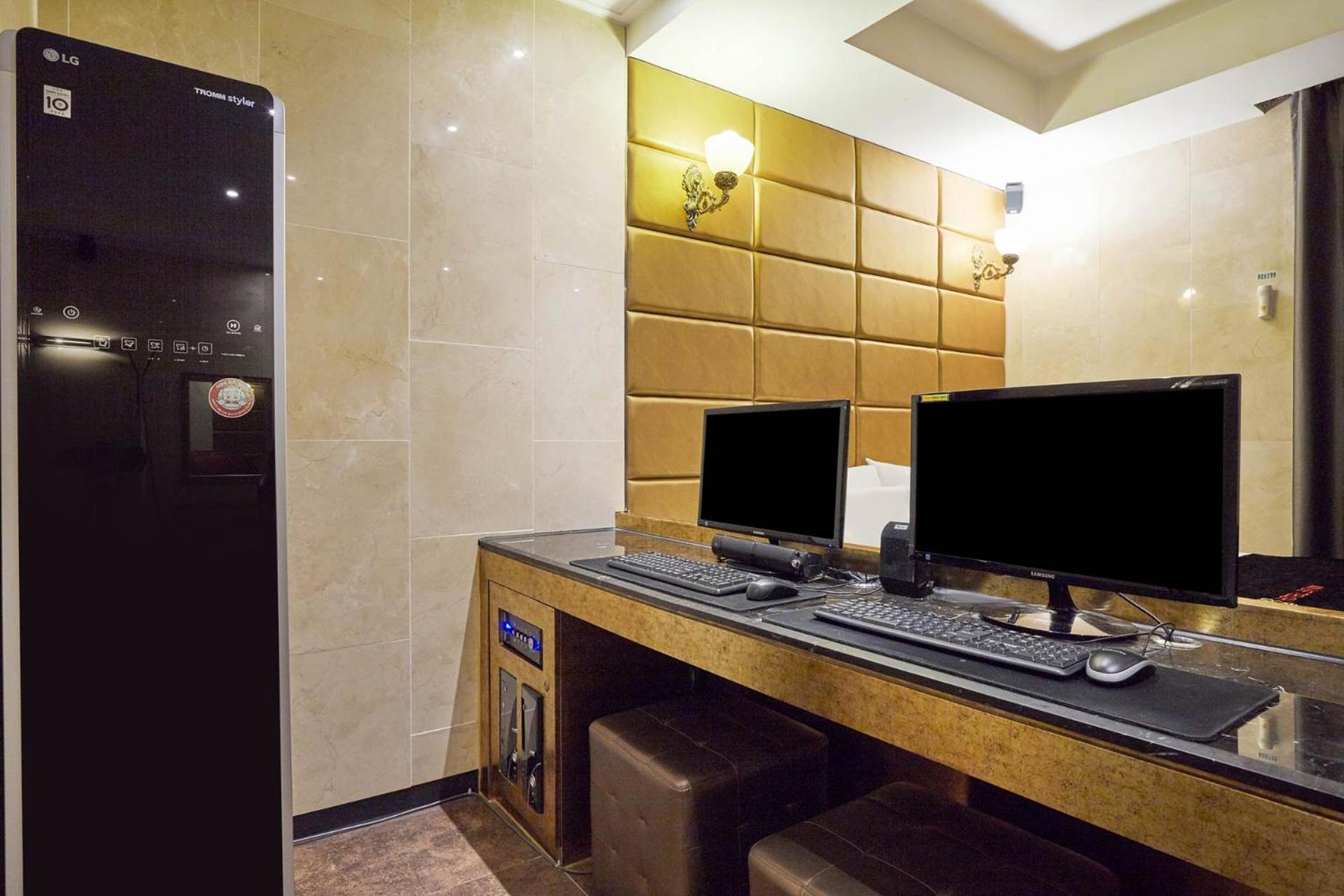 Blixx Hotel 31/50