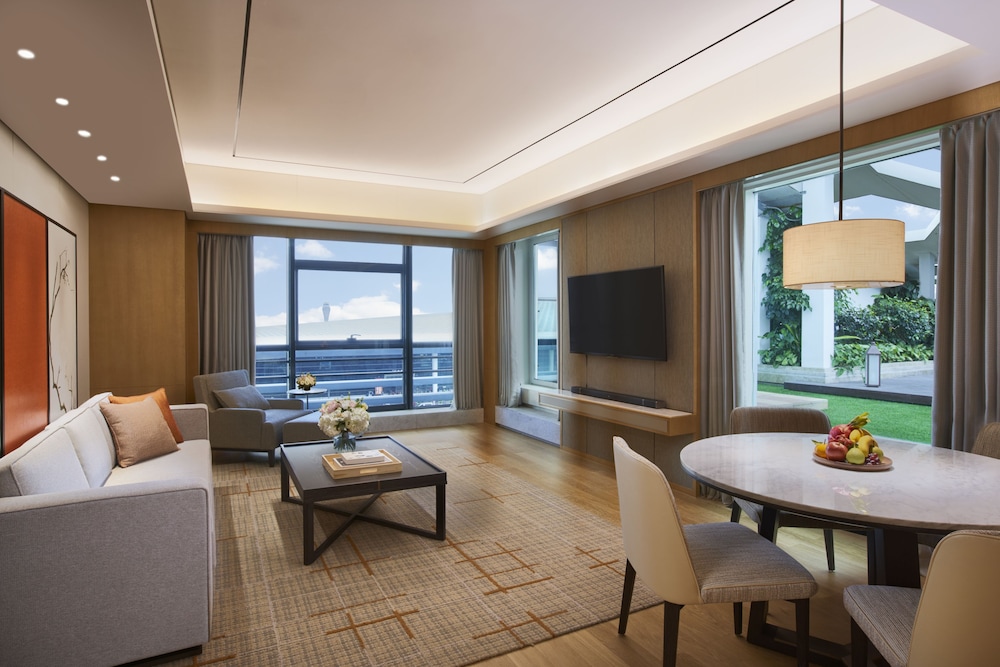 Hyatt Regency Shenzhen Airport 40/69