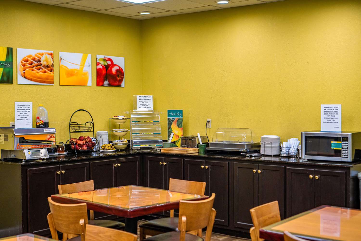 Quality Inn & Suites near Six Flags - Austell 29/31