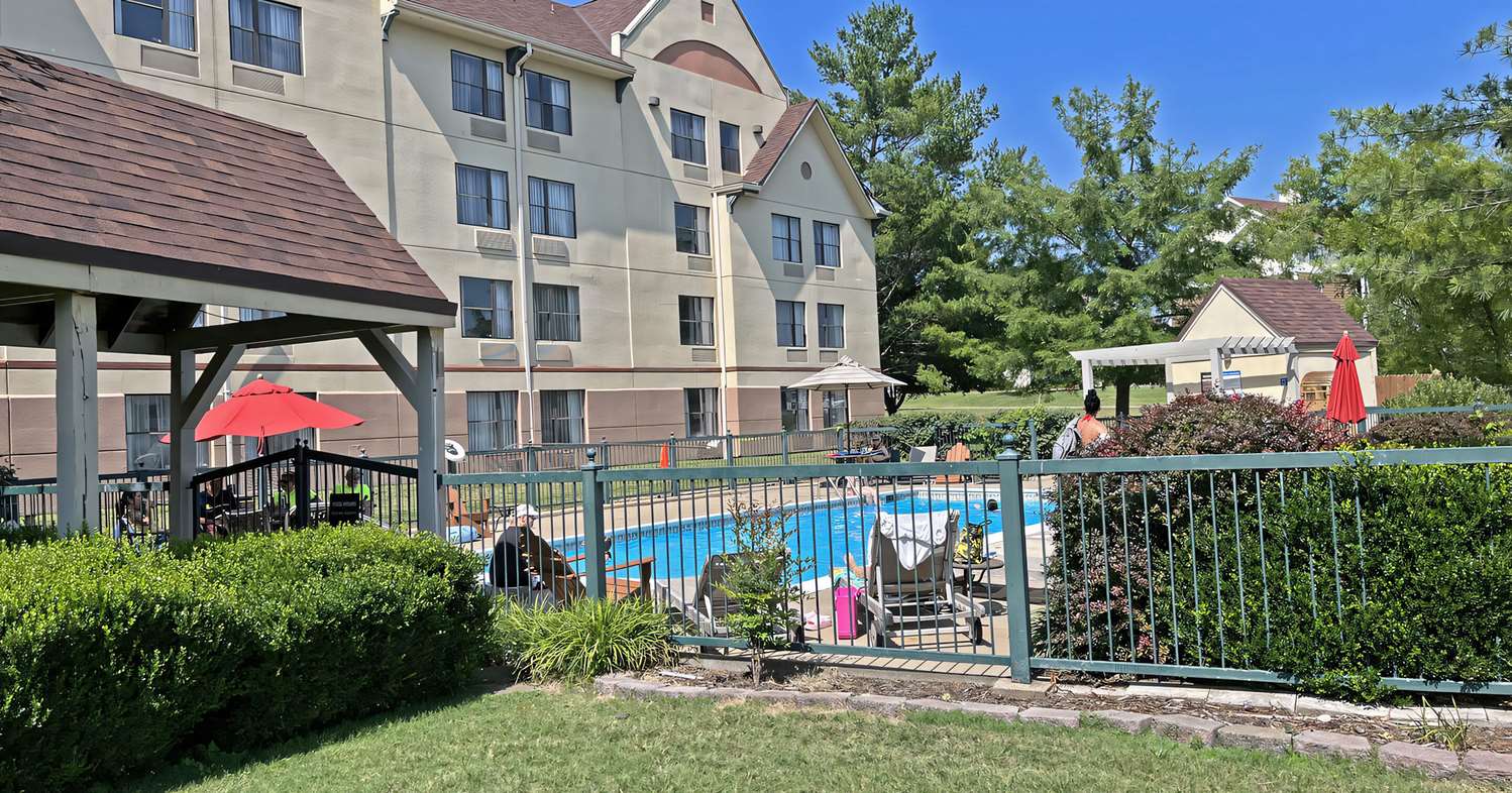 The Branson Hillside Hotel 21/21