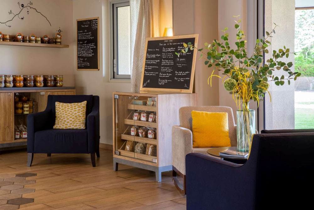 Best Western La Porte Des Chateaux 39/67