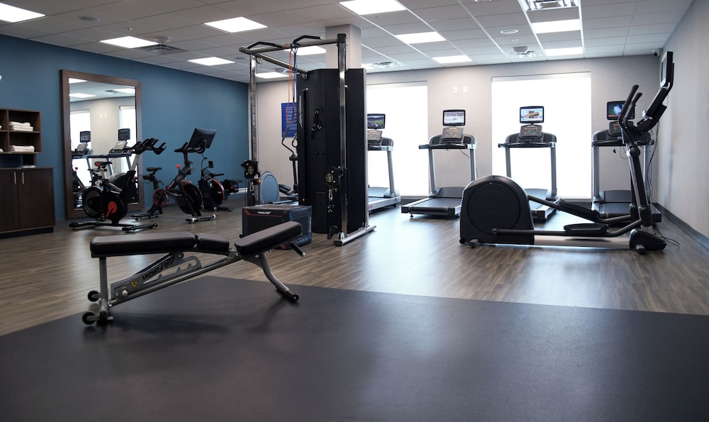 Hampton Inn Glendale Milwaukee, WI 19/42