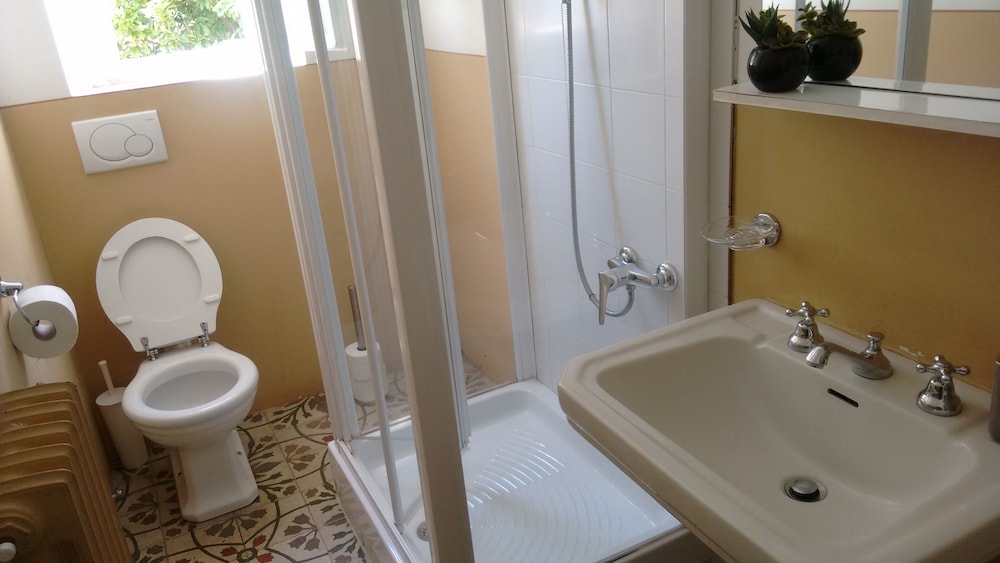 L'Aranceto Guest House 46/50