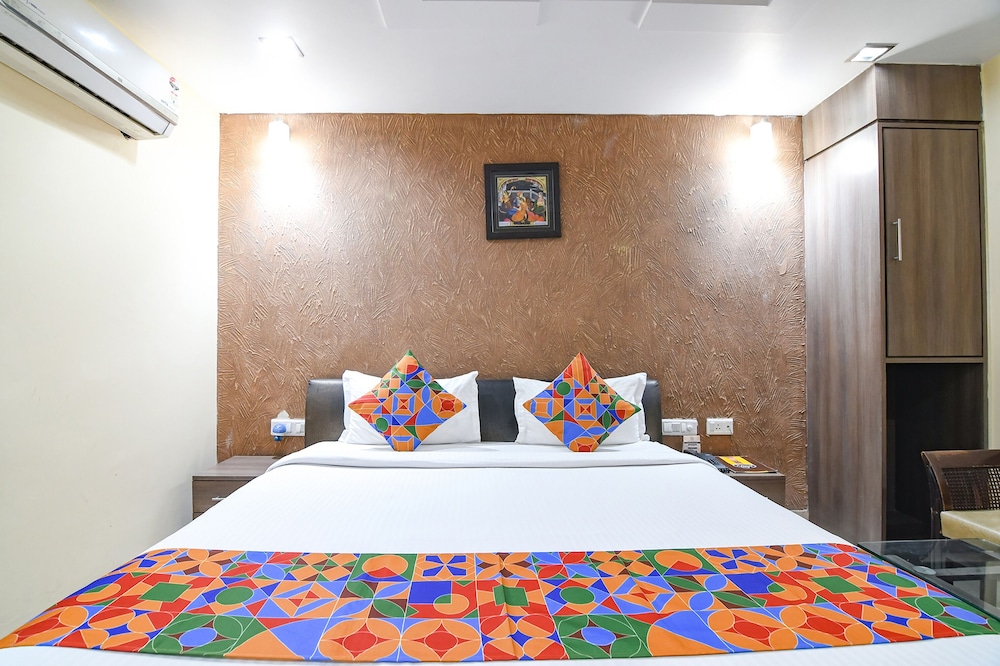 Hotel Raj Residency 6/35