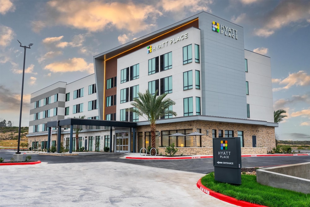 Hyatt Place Eagle Pass 47/50