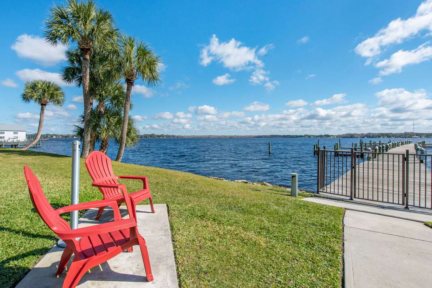 Quality Inn & Suites Palatka Riverfront 44/47