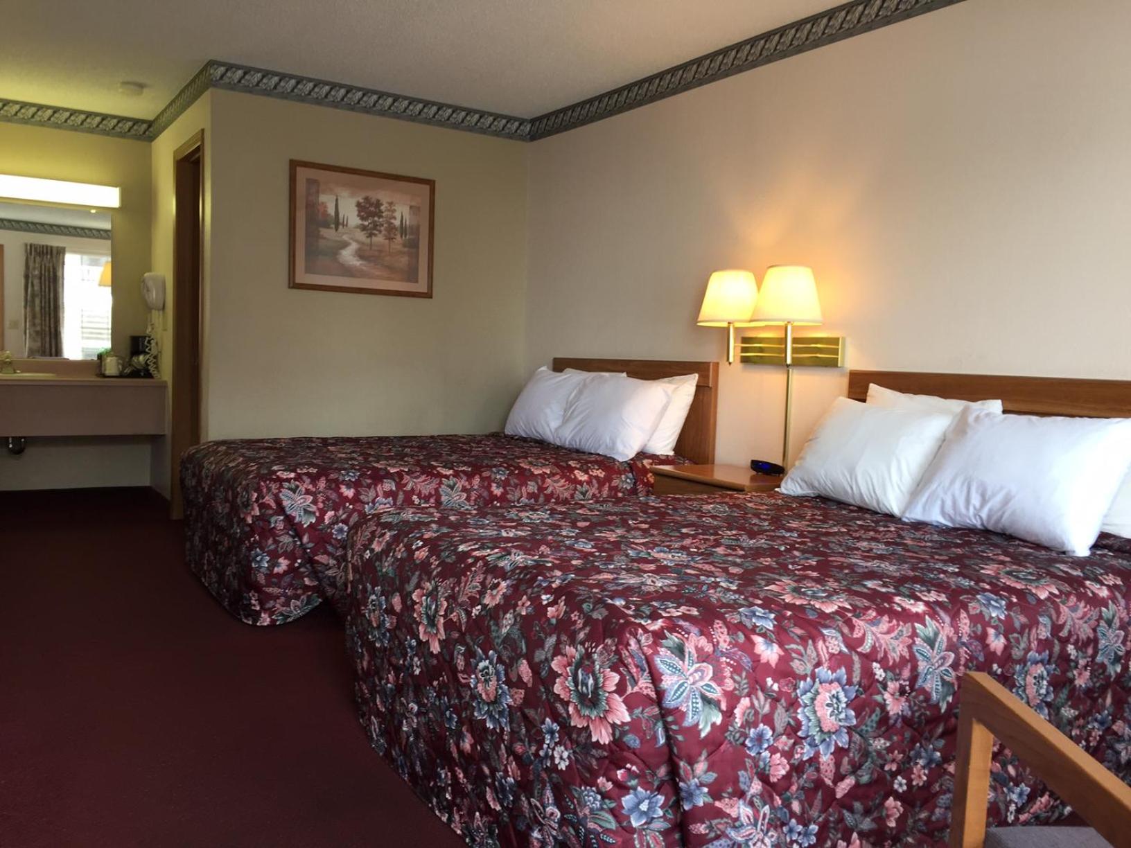 Twelve Oaks Inn 3/30
