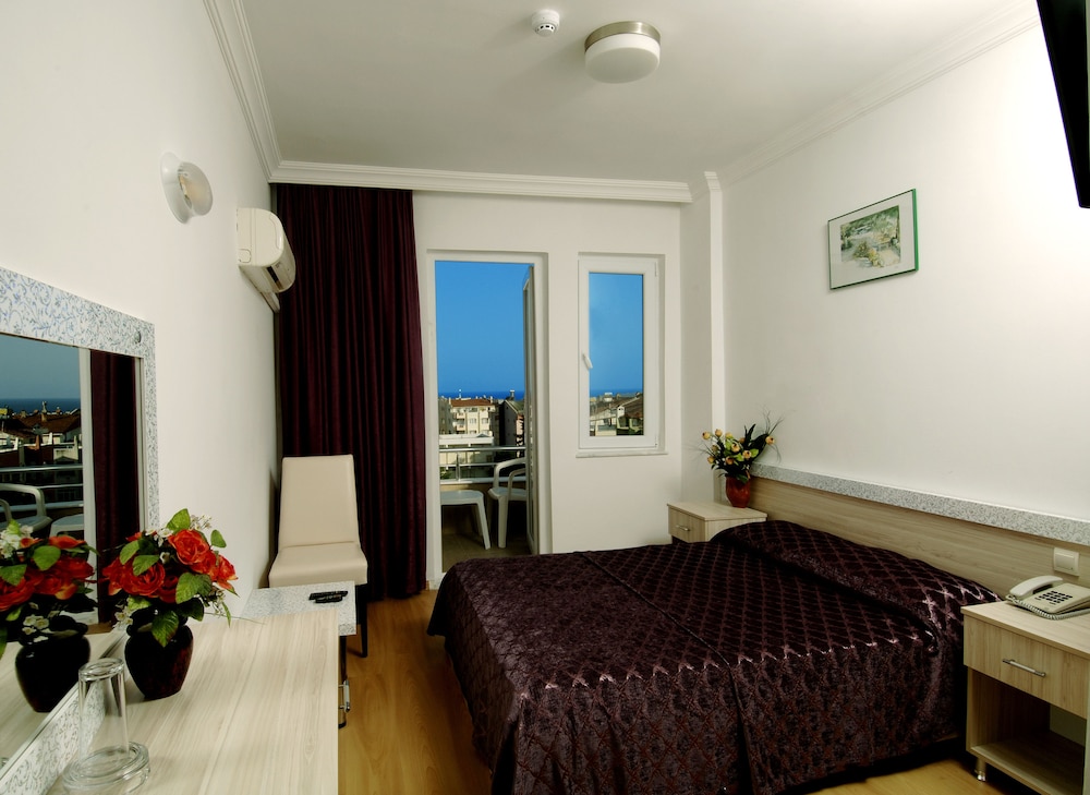 Lara Diamond Hotel 30/47