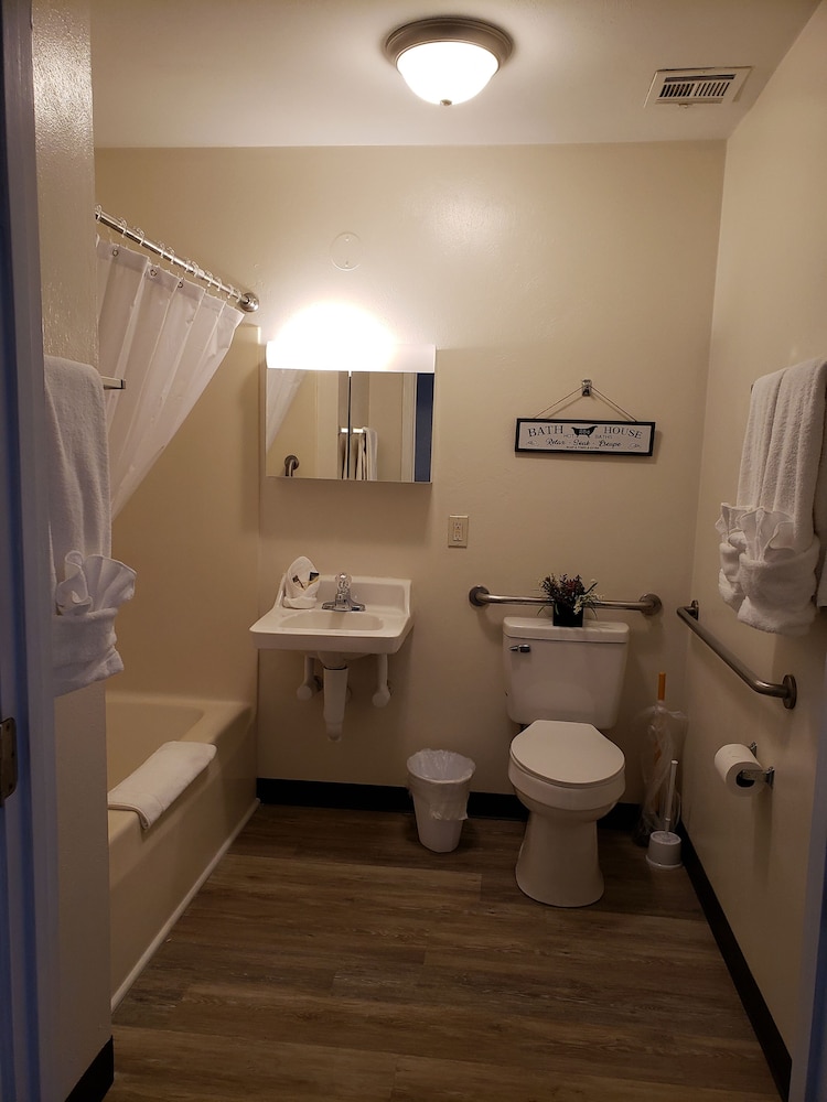 Affordable Suites of America Graham 16/33