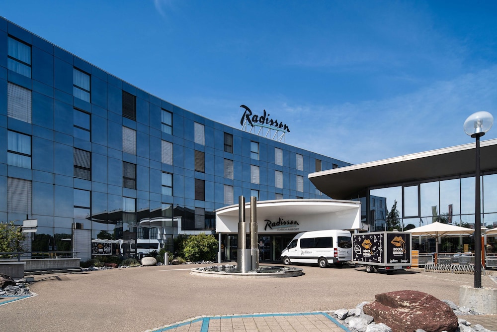 Radisson Hotel Zurich Airport 8/70