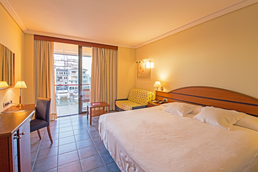 Hotel Port Salins 19/65