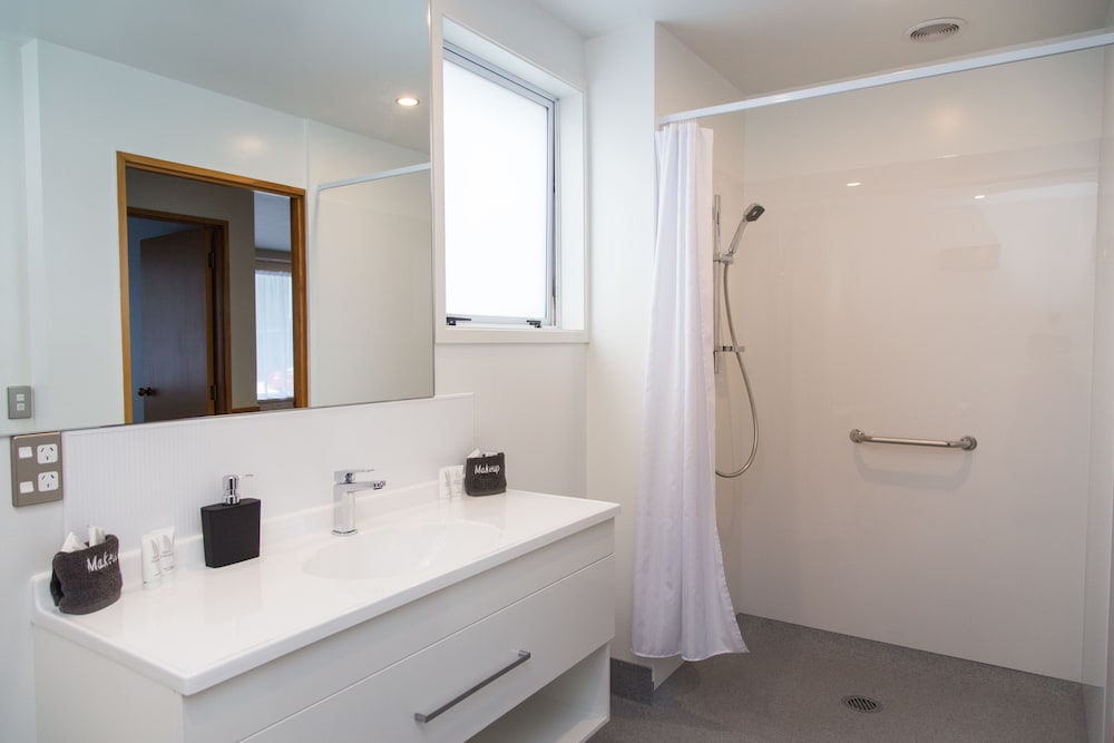 ASURE Dunedin Academy Court Motels 20/66